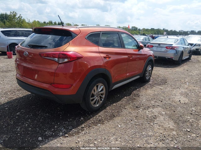 2017 Hyundai Tucson Se მანქანა იყიდება აუქციონზე, vin: KM8J33A4XHU594580, აუქციონის ნომერი: 45979394