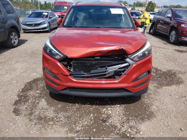 2017 Hyundai Tucson Se მანქანა იყიდება აუქციონზე, vin: KM8J33A4XHU594580, აუქციონის ნომერი: 45979394