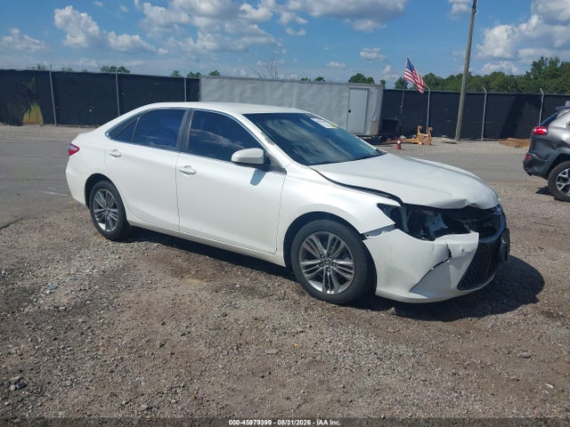 45979399 :رقم المزاد ، 4T1BF1FK5GU160718 vin ، 2016 Toyota Camry Se مزاد بيع