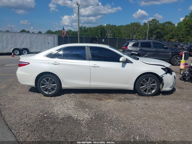 45979399 :رقم المزاد ، 4T1BF1FK5GU160718 vin ، 2016 Toyota Camry Se مزاد بيع