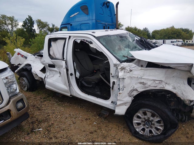 1FT8W3BN5MED01335 Ford F-350 Xlt