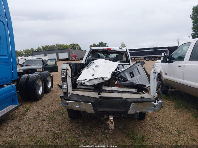 1FT8W3BN5MED01335 Ford F-350 Xlt