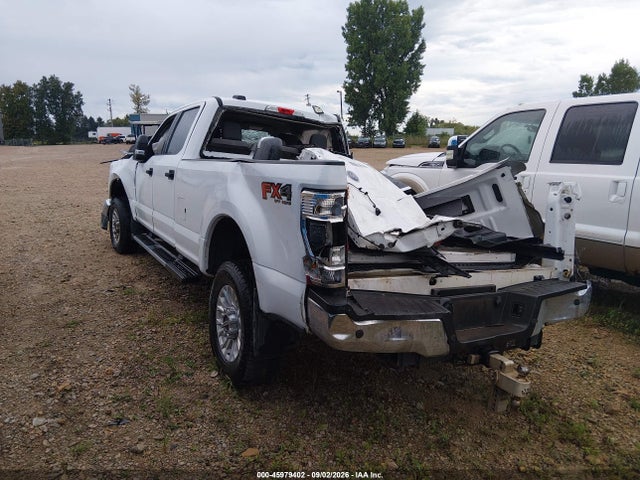 1FT8W3BN5MED01335 Ford F-350 Xlt