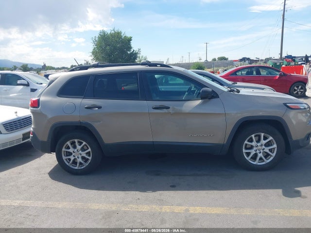 Продажа на аукционе авто 2017 Jeep Cherokee Sport 4x4, vin: 1C4PJMAB2HW656860, номер лота: 45979441