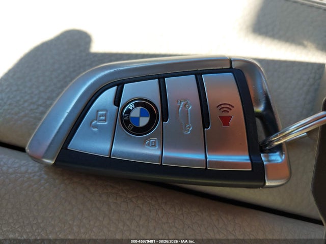 45979481 :رقم المزاد ، 5UXKR0C54F0K68501 vin ، 2015 Bmw X5 Xdrive35i مزاد بيع