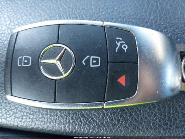 2021 Mercedes-benz C 300 Sedan მანქანა იყიდება აუქციონზე, vin: W1KWF8DB9MR622087, აუქციონის ნომერი: 45979489