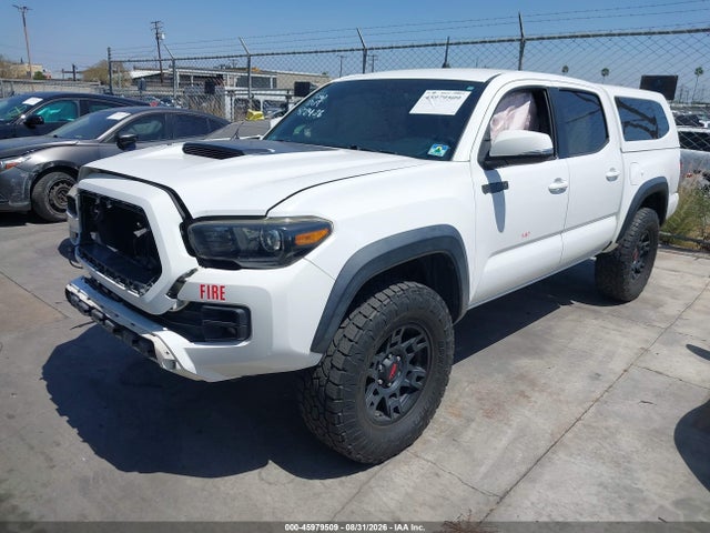 Toyota Tacoma Trd Pro 2017 5TFCZ5AN1HX059085 Image 2