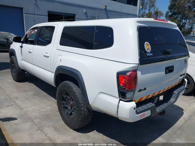 Toyota Tacoma Trd Pro 2017 5TFCZ5AN1HX059085 Image 3