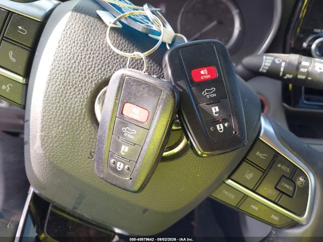 Продаж на аукціоні авто 2021 Toyota Highlander Limited, vin: 5TDDZRBH0MS074827, номер лоту: 45979642