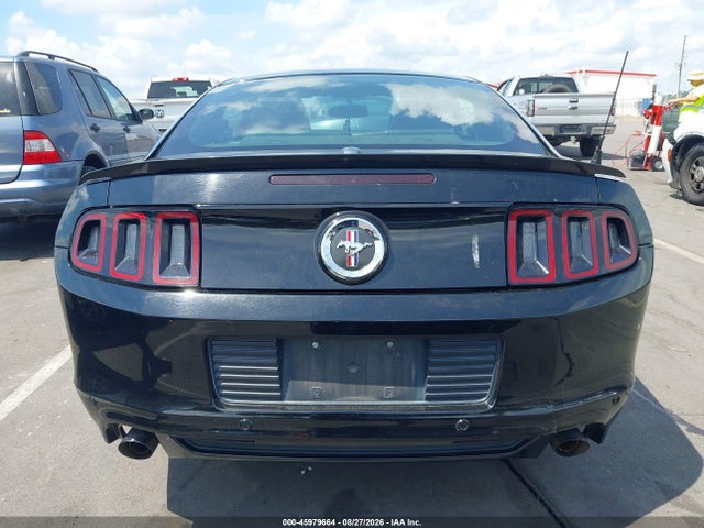 Продажа на аукционе авто 2014 Ford Mustang V6 Premium, vin: 1ZVBP8AM5E5211643, номер лота: 45979664