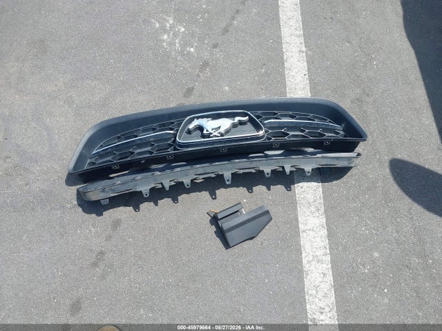 Продажа на аукционе авто 2014 Ford Mustang V6 Premium, vin: 1ZVBP8AM5E5211643, номер лота: 45979664