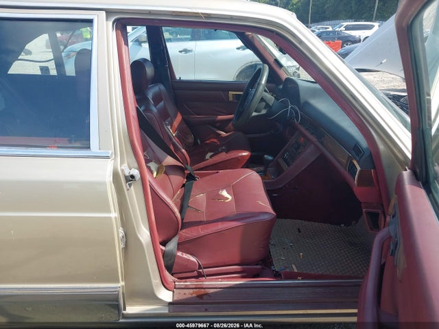 Продажа на аукционе авто 1987 Mercedes-benz 300 Sdl, vin: WDBCB25DXHA361755, номер лота: 45979667
