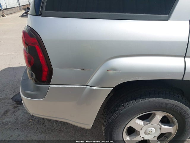 2005 Chevrolet Trailblazer Ls მანქანა იყიდება აუქციონზე, vin: 1GNDT13S752158317, აუქციონის ნომერი: 45979695