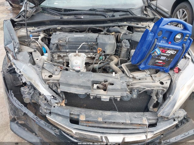 45979705 :رقم المزاد ، 1HGCT1B7XGA005622 vin ، 2016 Honda Accord Ex مزاد بيع