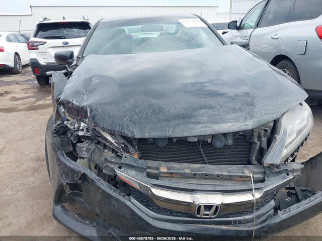 45979705 :رقم المزاد ، 1HGCT1B7XGA005622 vin ، 2016 Honda Accord Ex مزاد بيع