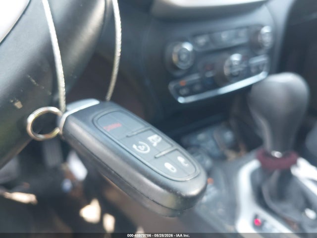 2014 Jeep Cherokee Latitude მანქანა იყიდება აუქციონზე, vin: 1C4PJMCSXEW122496, აუქციონის ნომერი: 45979786