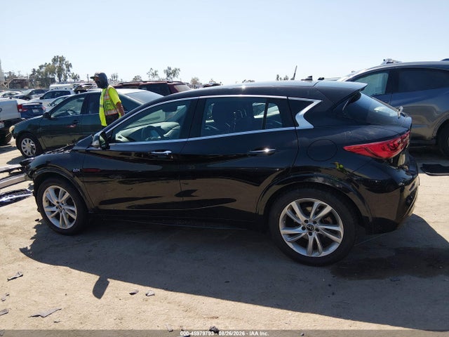Infiniti QX30 2017 SJKCH5CP8HA033570 Image 15
