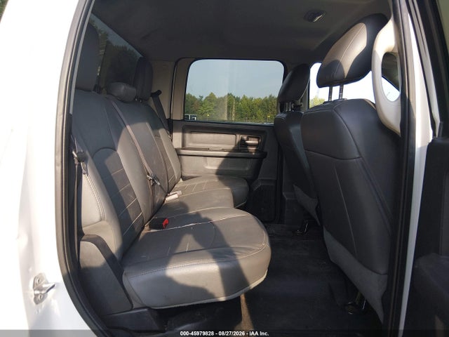 45979828 :رقم المزاد ، 3C6TR5HT0GG269689 vin ، 2016 Ram 2500 Tradesman مزاد بيع