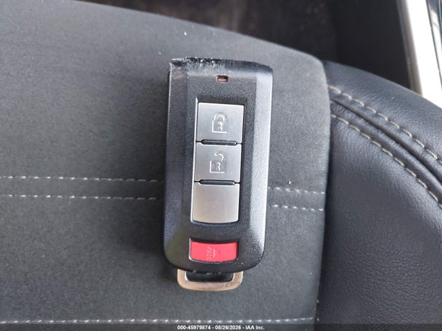 Продажа на аукционе авто 2020 Mitsubishi Outlander Se 2.4 S-awc, vin: JA4AZ3A38LZ007339, номер лота: 45979874