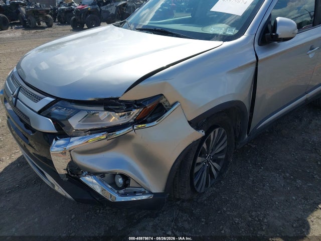 Продажа на аукционе авто 2020 Mitsubishi Outlander Se 2.4 S-awc, vin: JA4AZ3A38LZ007339, номер лота: 45979874