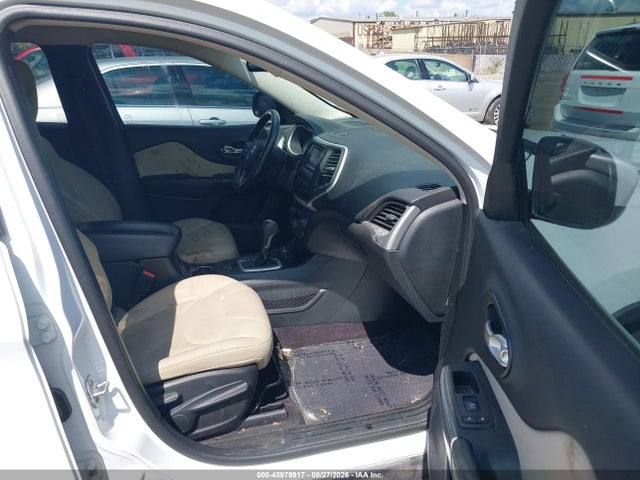 2016 Jeep Cherokee Latitude მანქანა იყიდება აუქციონზე, vin: 1C4PJMCSXGW185438, აუქციონის ნომერი: 45979917
