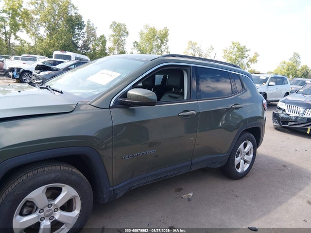 45979952 :رقم المزاد ، 3C4NJCBB1JT186543 vin ، 2018 Jeep Compass Latitude مزاد بيع