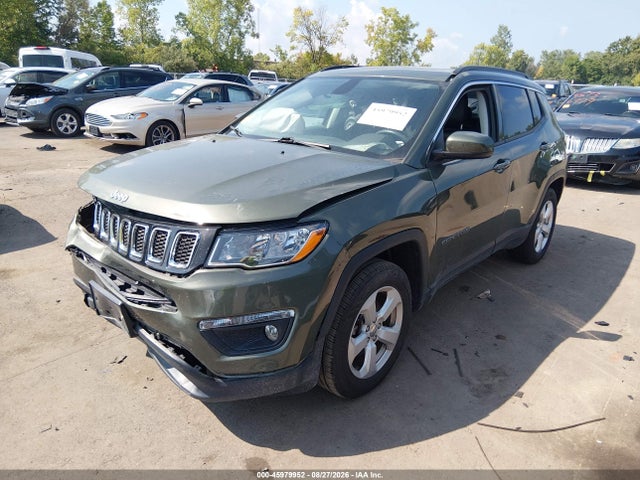 45979952 :رقم المزاد ، 3C4NJCBB1JT186543 vin ، 2018 Jeep Compass Latitude مزاد بيع