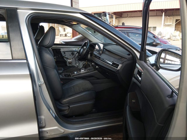 Продаж на аукціоні авто 2022 Mitsubishi Outlander Black Edition S-awc/se 2.5 S-awc/se Launch Edition S-awc, vin: JA4J4UA85NZ065783, номер лоту: 45979968