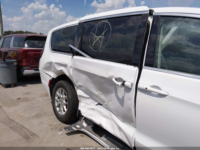 Auction sale of the 2024 Chrysler Pacifica Touring L, vin: 2C4RC1BG6RR140524, lot number: 45979971