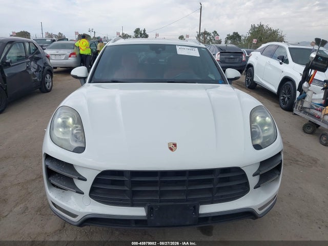 Продаж на аукціоні авто 2015 Porsche Macan Turbo, vin: WP1AF2A54FLB93915, номер лоту: 45979982
