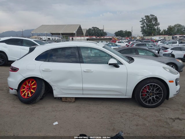 Продаж на аукціоні авто 2015 Porsche Macan Turbo, vin: WP1AF2A54FLB93915, номер лоту: 45979982