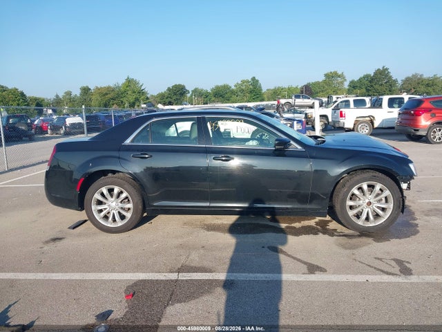 Продаж на аукціоні авто 2017 Chrysler 300 Limited Awd, vin: 2C3CCARG7HH506866, номер лоту: 45980009