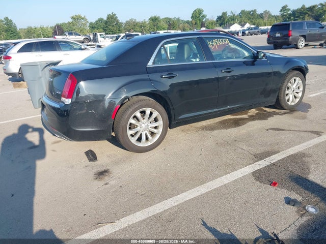 Продаж на аукціоні авто 2017 Chrysler 300 Limited Awd, vin: 2C3CCARG7HH506866, номер лоту: 45980009