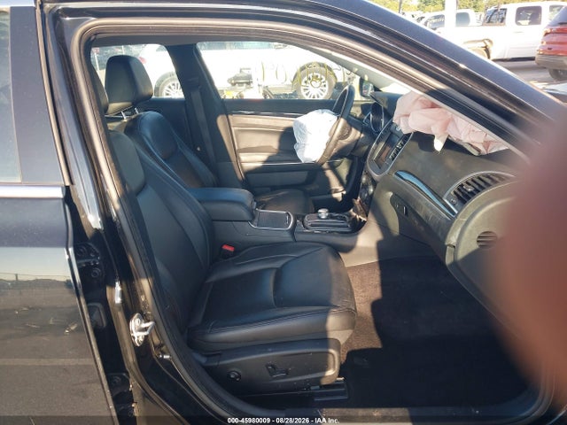 Продаж на аукціоні авто 2017 Chrysler 300 Limited Awd, vin: 2C3CCARG7HH506866, номер лоту: 45980009
