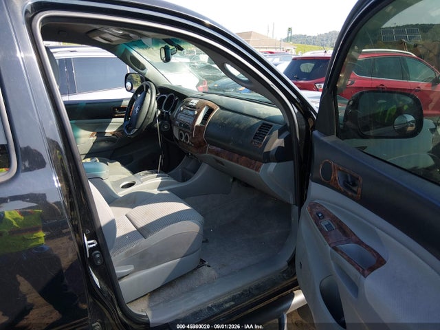 2011 Toyota Tacoma Base V6 მანქანა იყიდება აუქციონზე, vin: 3TMMU4FN3BM032120, აუქციონის ნომერი: 45980020
