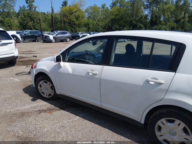 2012 Nissan Versa 1.8 S მანქანა იყიდება აუქციონზე, vin: 3N1BC1CP9CL364295, აუქციონის ნომერი: 45980054
