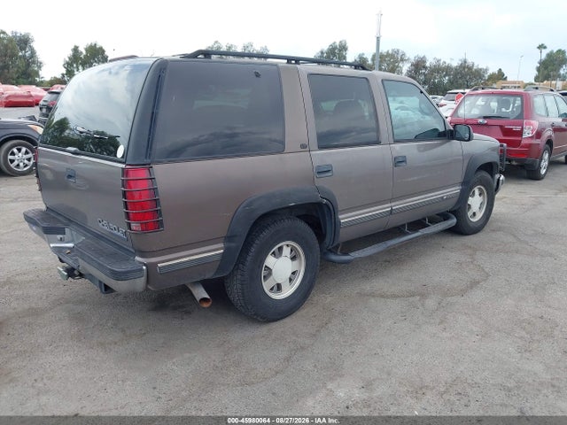 1997 Chevrolet Tahoe Ls მანქანა იყიდება აუქციონზე, vin: 1GNEC13R1VJ441271, აუქციონის ნომერი: 45980064