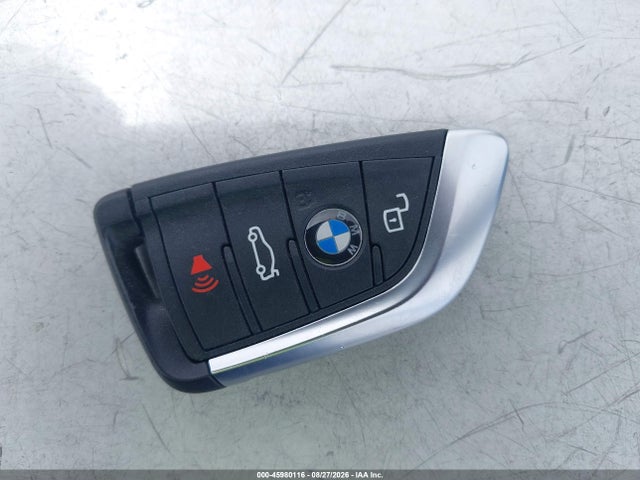 45980116 :رقم المزاد ، 3MW69FF0XR8E37448 vin ، 2024 Bmw 330i مزاد بيع