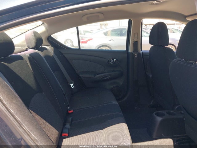 3N1CN7AP8FL881984 Nissan Versa 1.6 Sv