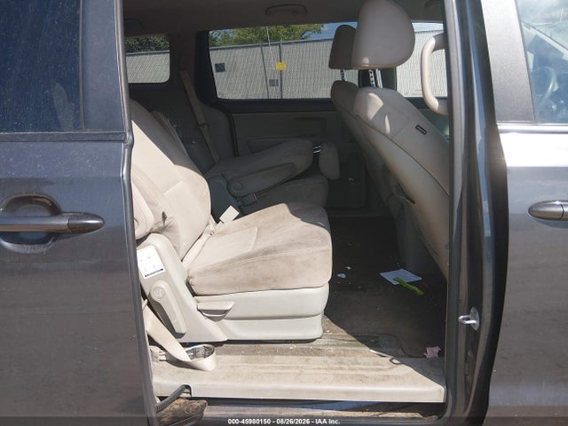45980150 :رقم المزاد ، KNDMB5C17F6041180 vin ، 2015 Kia Sedona Lx مزاد بيع