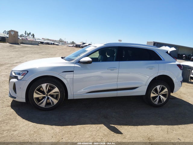 WA15AAGE8RB033575 Audi Q8 E-tron Premium Plus Quattro