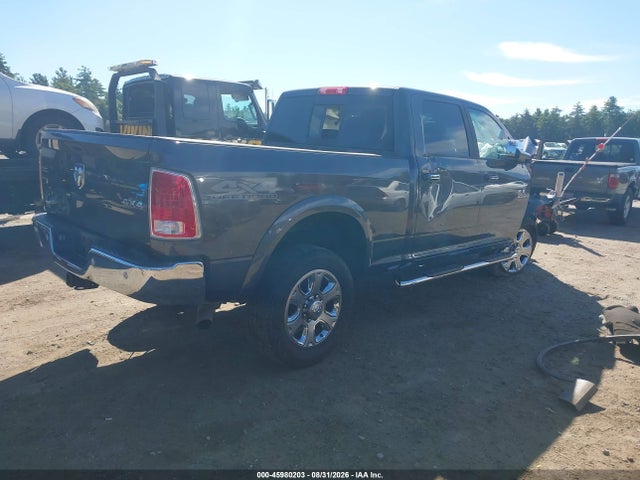 3C6UR5FJ3JG370724 RAM 2500 Laramie 4x4 6&#039;4 Box