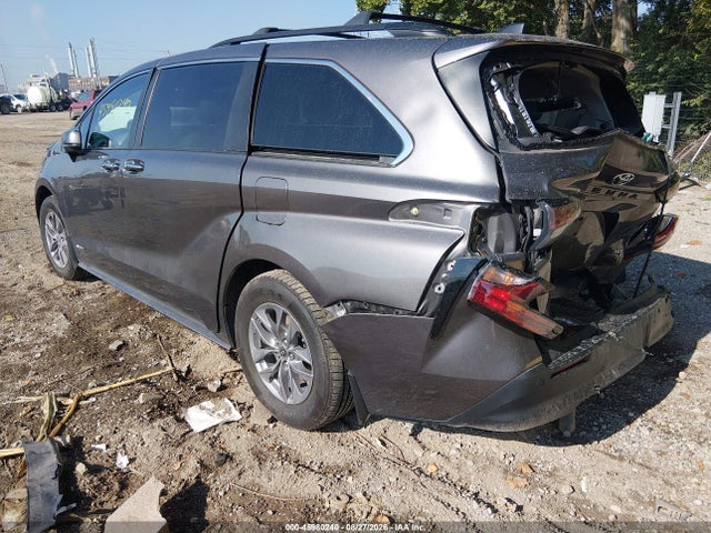 45980240 :رقم المزاد ، 5TDJRKEC0MS066866 vin ، 2021 Toyota Sienna Xle مزاد بيع