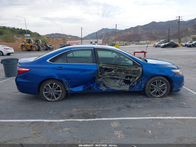 4T1BF1FKXHU727572 Toyota CAMRY SE
