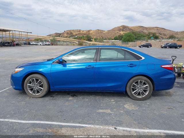 4T1BF1FKXHU727572 Toyota CAMRY SE