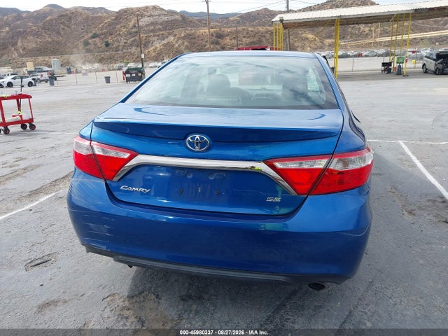 4T1BF1FKXHU727572 Toyota CAMRY SE