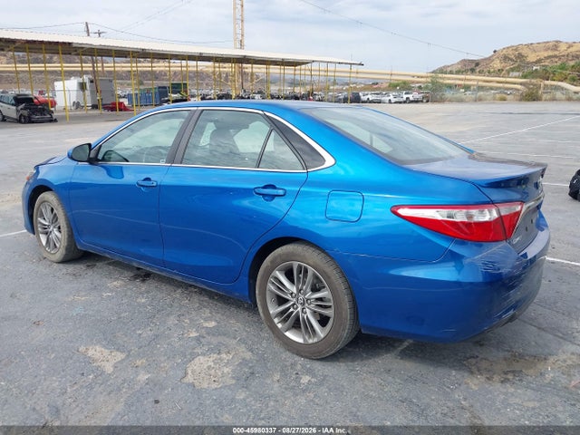 4T1BF1FKXHU727572 Toyota CAMRY SE