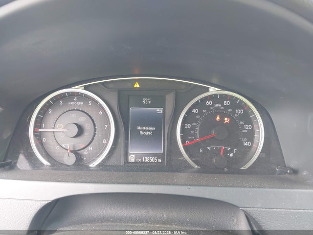 4T1BF1FKXHU727572 Toyota CAMRY SE