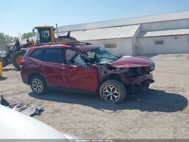 2021 Subaru Forester Premium მანქანა იყიდება აუქციონზე, vin: JF2SKAFC5MH561801, აუქციონის ნომერი: 45980373