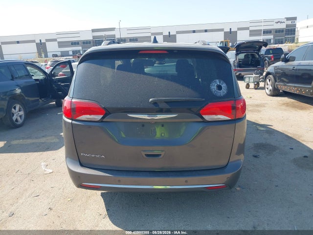 45980385 :رقم المزاد ، 2C4RC1BG1LR268743 vin ، 2020 Chrysler Pacifica Touring L مزاد بيع